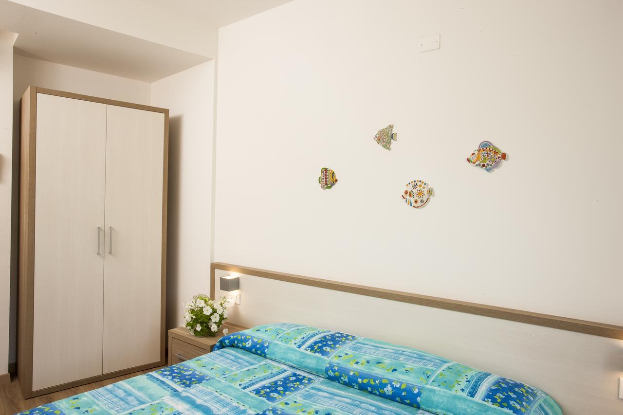 Beach Residence Gabicce Mare Exterior photo