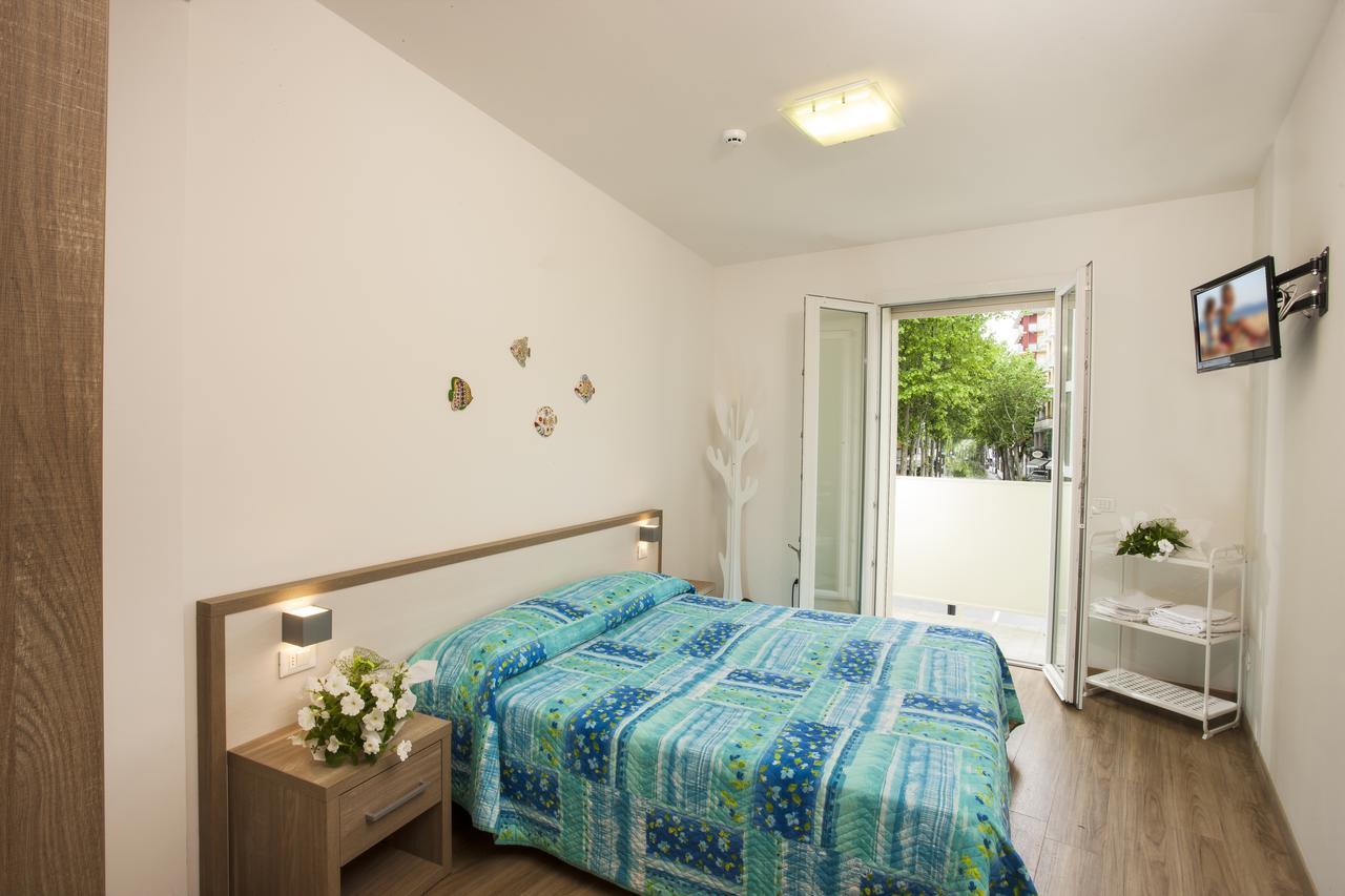 Beach Residence Gabicce Mare Exterior photo