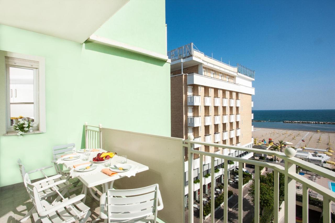 Beach Residence Gabicce Mare Exterior photo